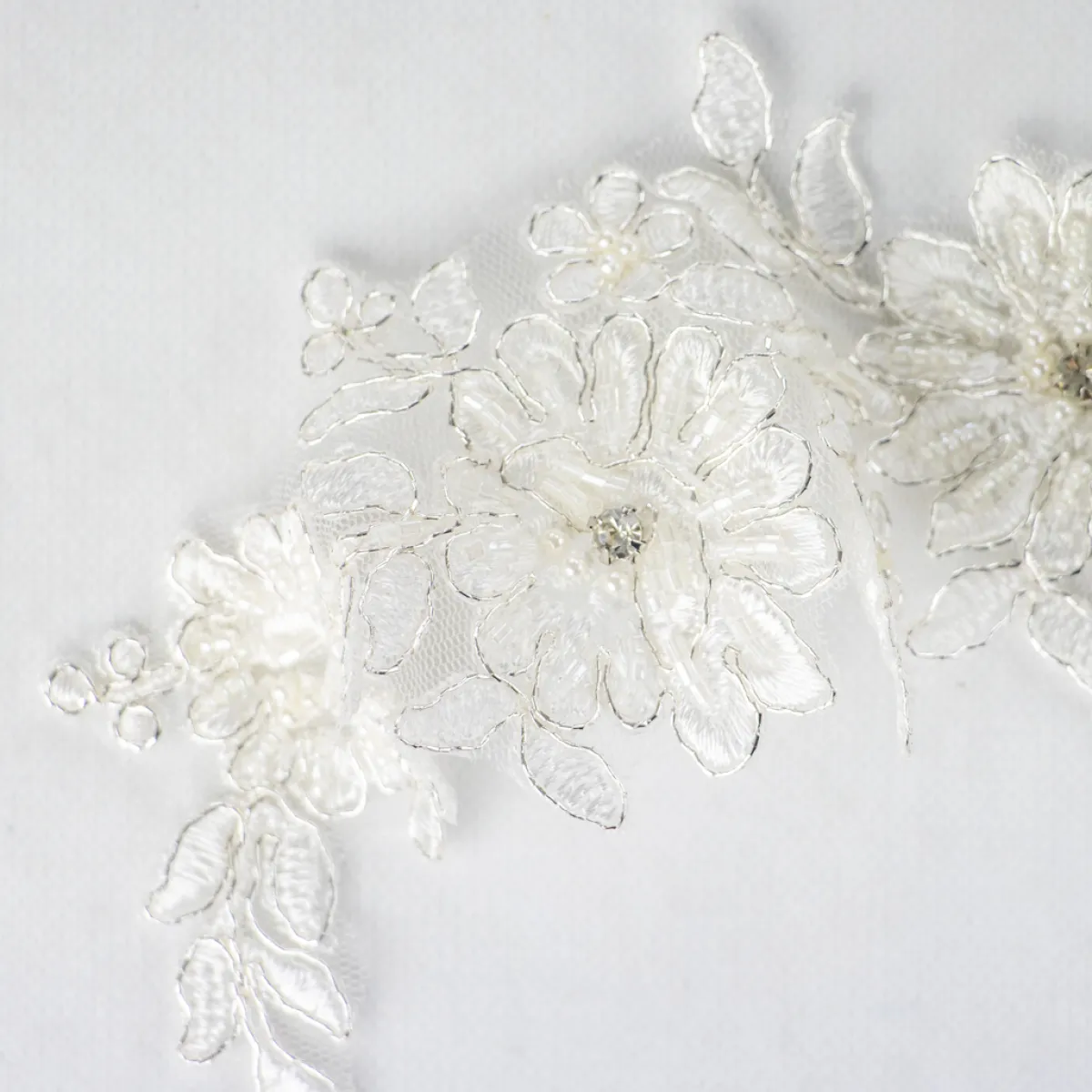 Giesse Scampoli Applicazioni>APPLICAZIONI BREST SPOSA SPOSA