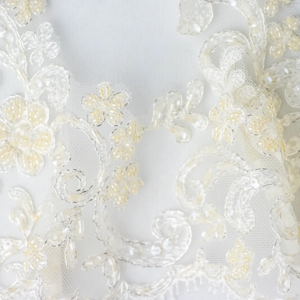 Giesse Scampoli Applicazioni>BORDATURA SMERLATA NANTES SPOSA SPOSA