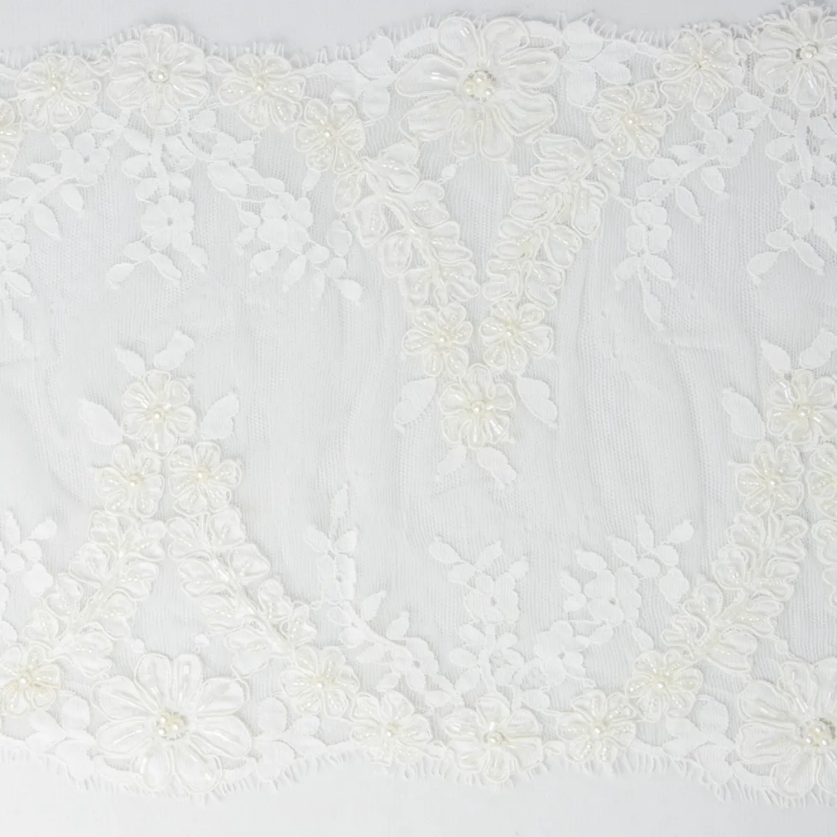 Giesse Scampoli Applicazioni>BORDATURA SMERLATA YUTZ SPOSA SPOSA
