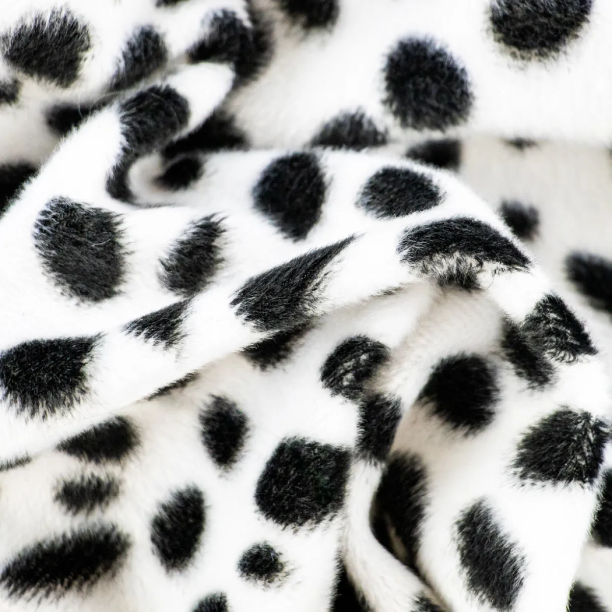 Giesse Scampoli Pelliccia Sintetica E Finta Pelle|Tessuti Tecnici Per L'Arredo>CAVALLINO DALMATA