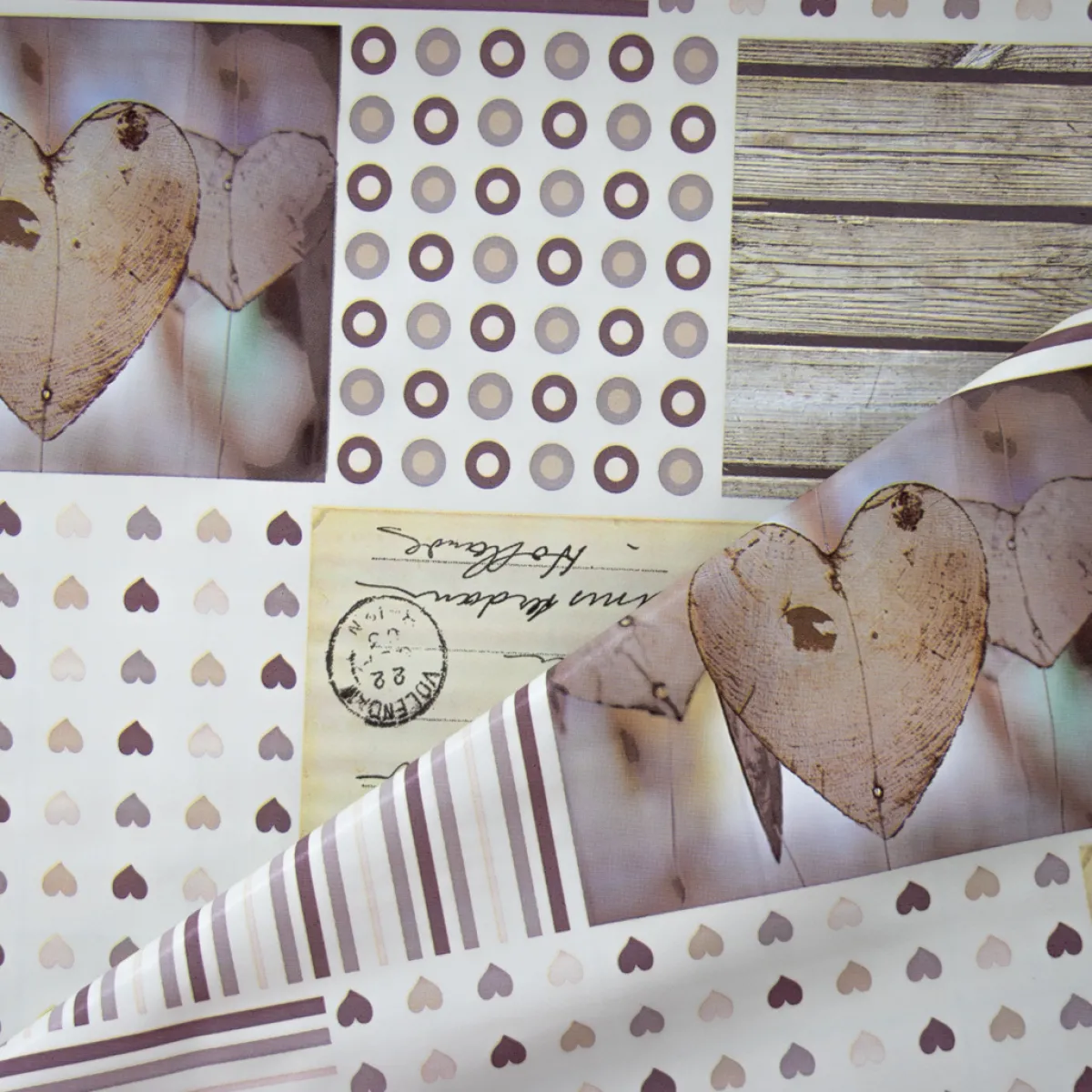 Giesse Scampoli Cotoni Resinati E Tovaglie Cerate>CERATA FANTASIA CUORI PATCHWORK SHABY