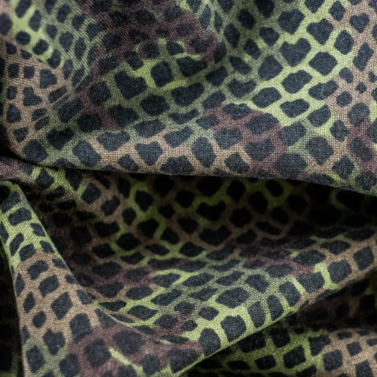 Giesse Scampoli Camiceria|Fantasie Moda>COTONE LEGGERO MIMETICO PUNTINATO
