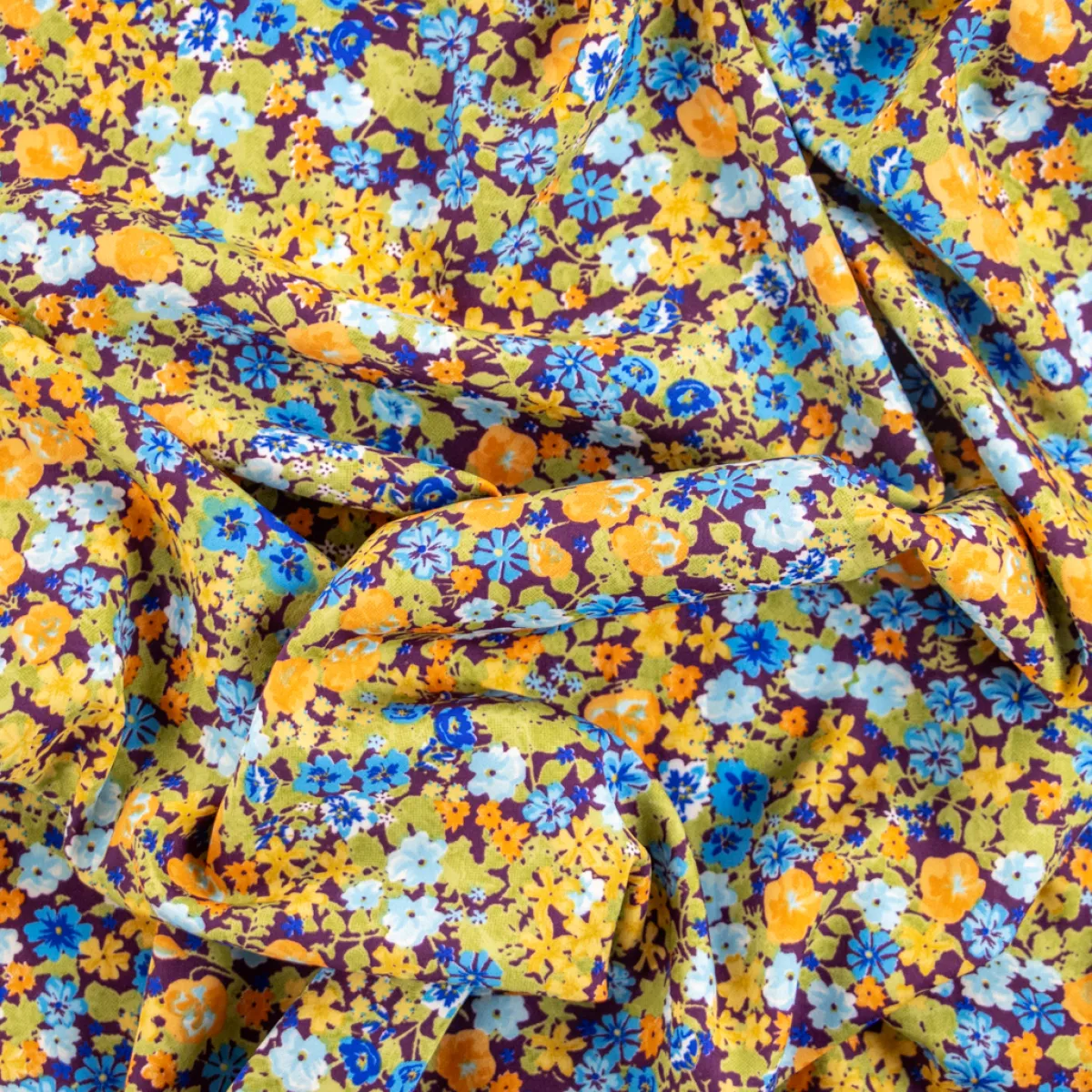 Giesse Scampoli Fantasie Moda>CREPE NICOLETTA MULTIFIORI