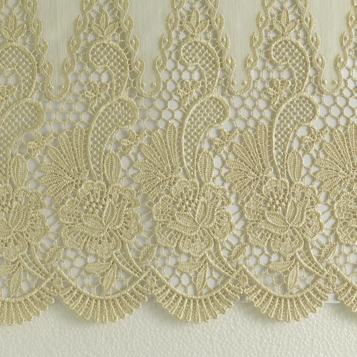 Giesse Scampoli Tende Classiche>MACRAMÈ BARBA TENDA DOPPIA BALZA MACRAME'