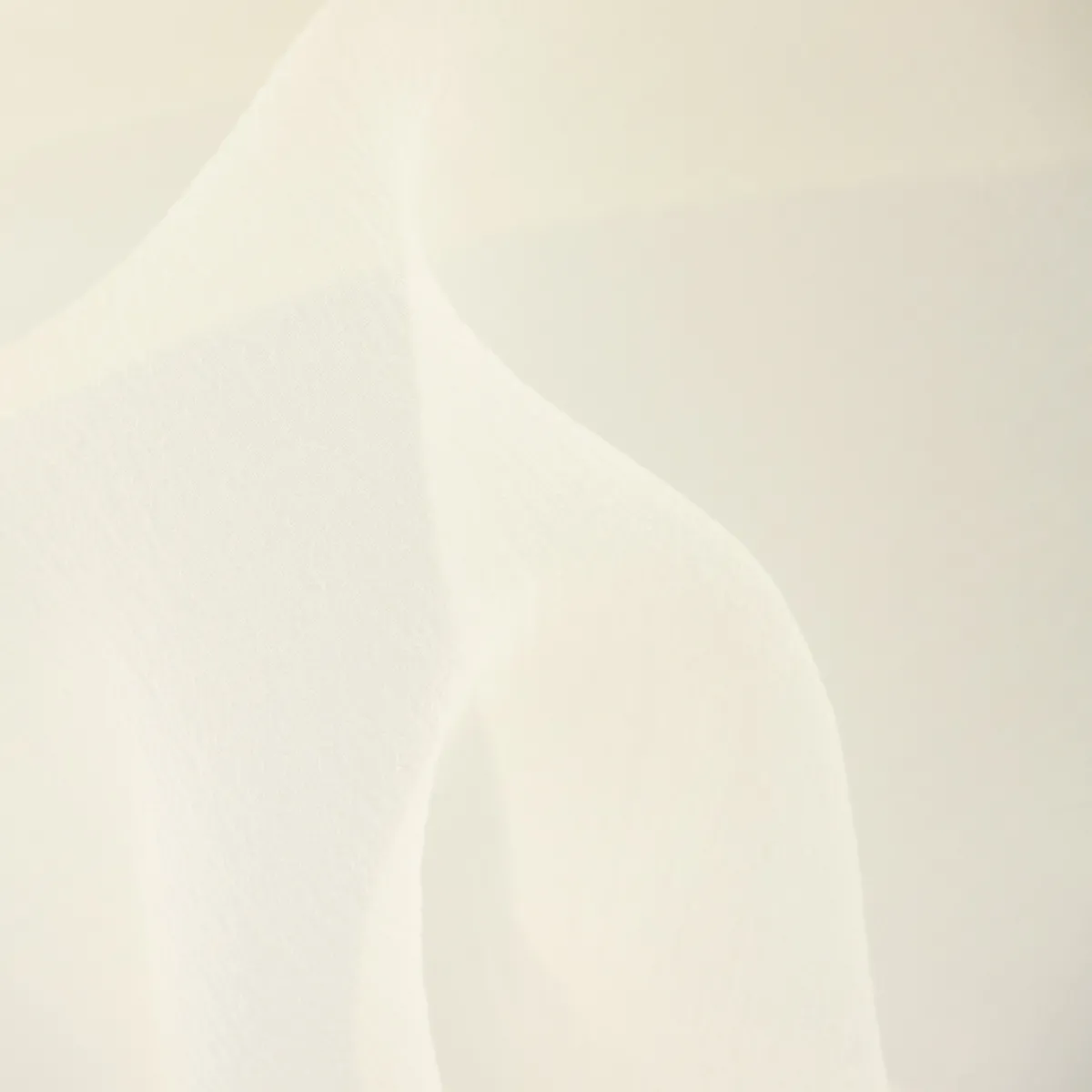 Giesse Scampoli Tessuti Tinta Unita>ORGANZA GOFFRATA MOSELLE SPOSA