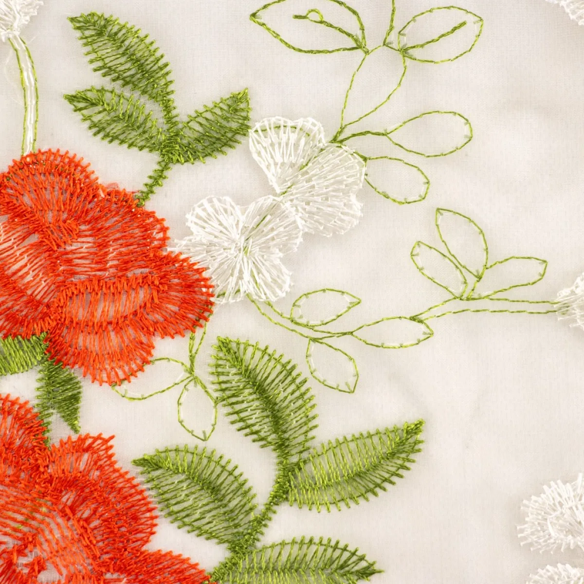 Giesse Scampoli Tessuti Tinta Unita>ORGANZA RICAMATA MAURA ROSE