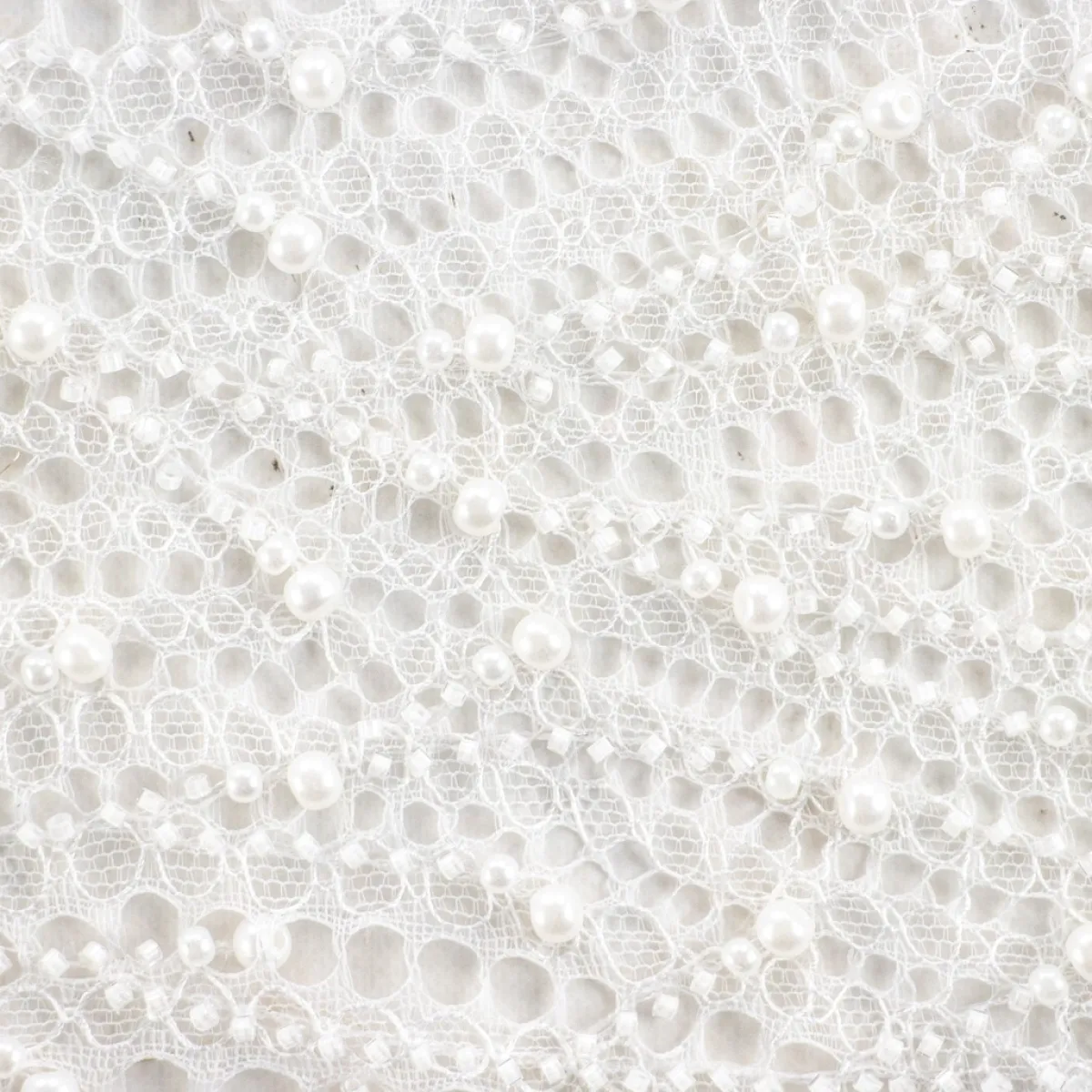 Giesse Scampoli Tessuti In Pizzo>PIZZO MACRAME CON PERLINE IACOPEN SPOSA