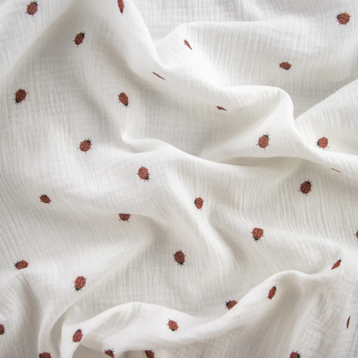 Bambino Giesse Scampoli Tessuti In Cotone|Fantasie Moda>TELA INDIANA FANTASIA COCCINELLE