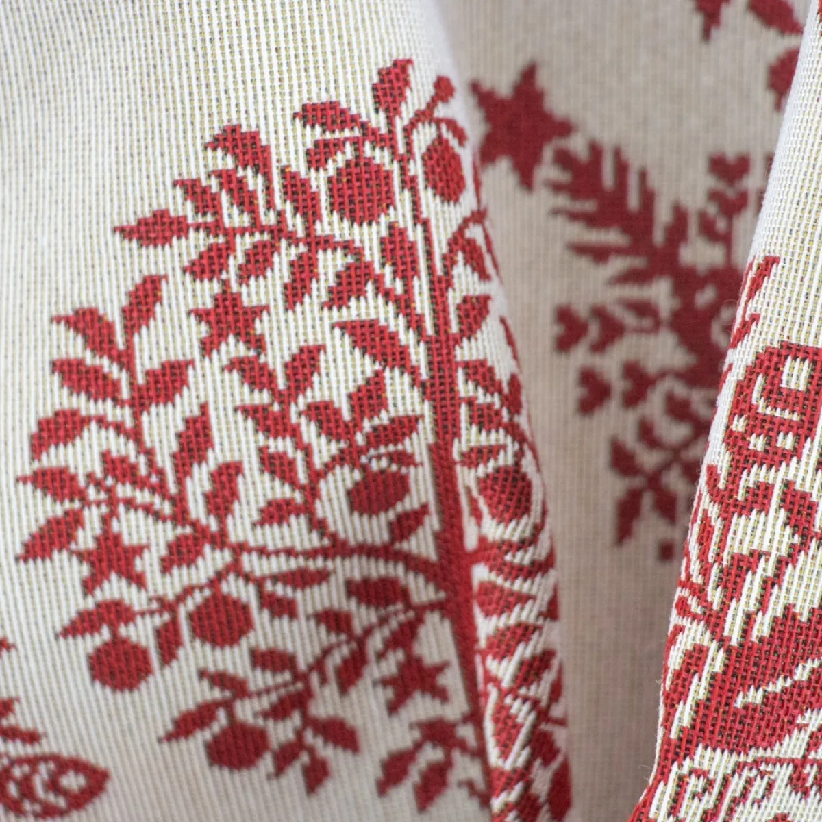 Giesse Scampoli Tovaglie Fantasia>Tovaglia piazzata 100x100 rosso Natale