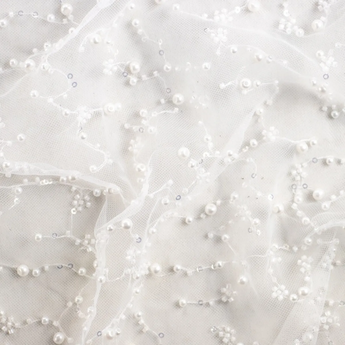 Giesse Scampoli Tessuti In Pizzo>TULLE RICAMATO CON PERLINE EZE SPOSA