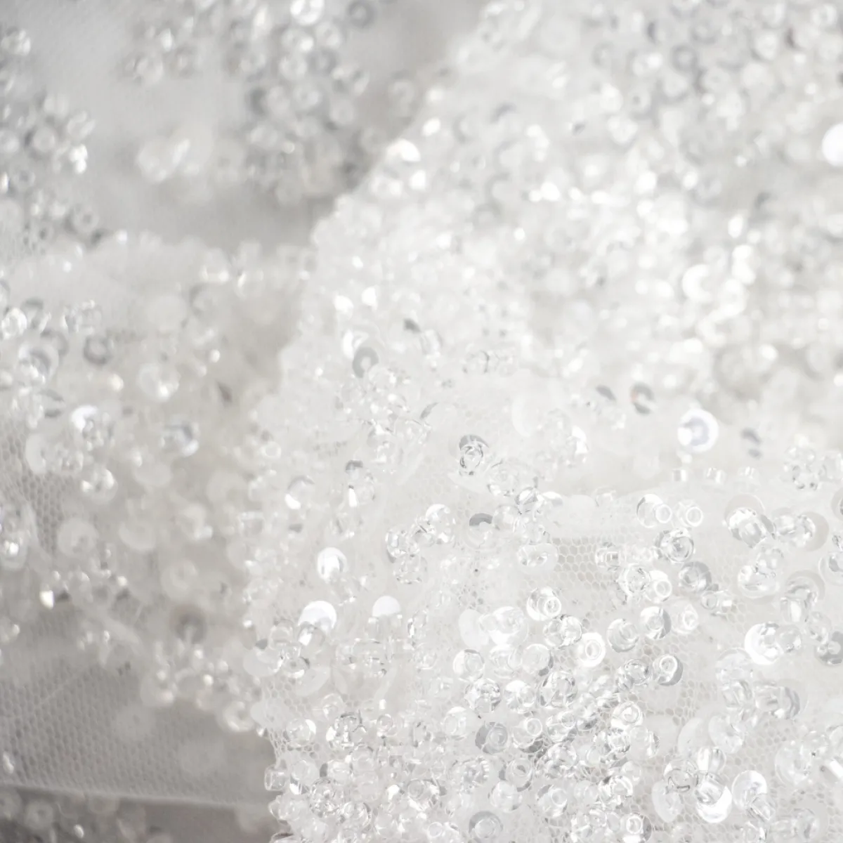 Giesse Scampoli Tessuti In Pizzo|Tessuti Tinta Unita>TULLE RICAMATO CON PERLINE LIMOGES SPOSA