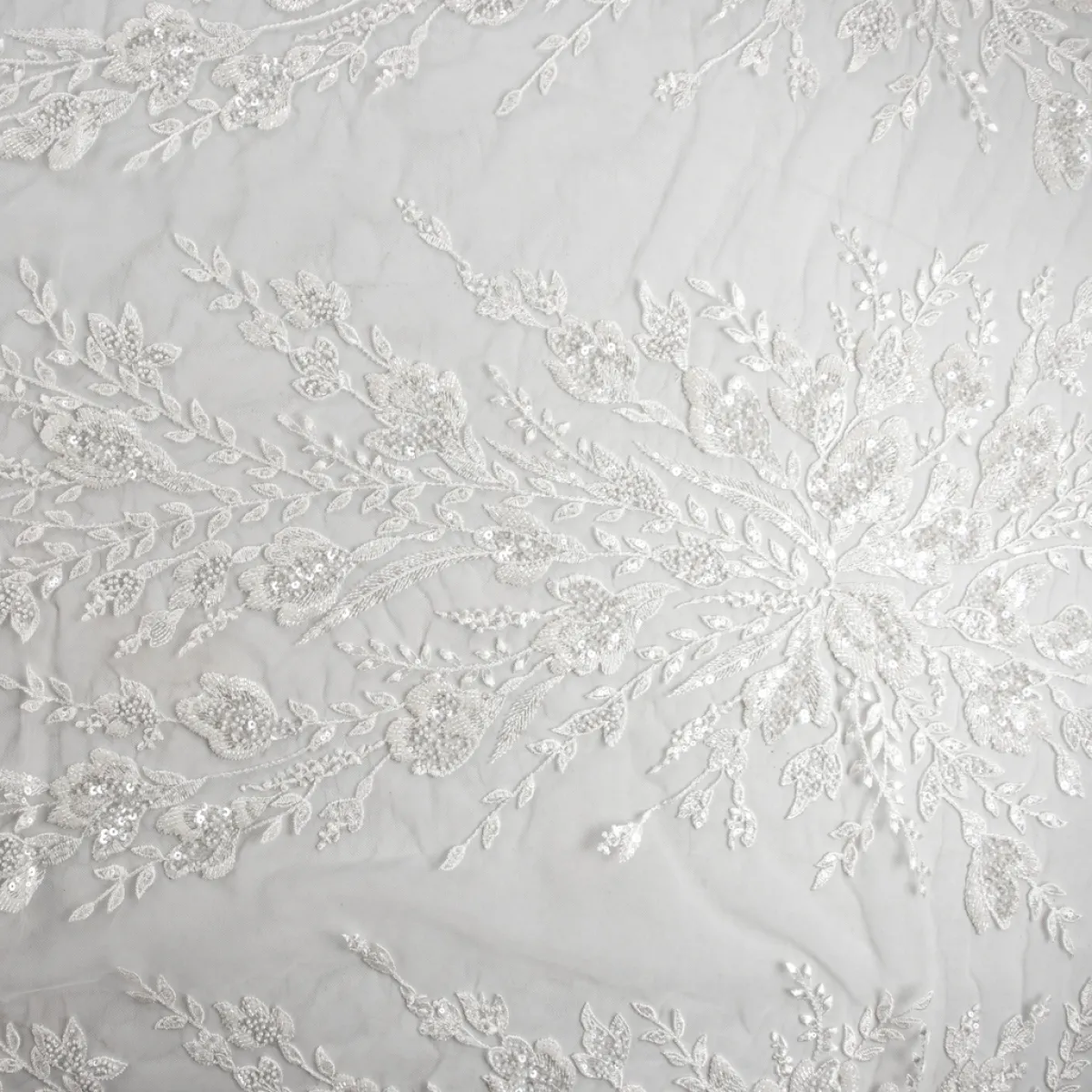 Giesse Scampoli Tessuti In Pizzo|Tessuti Tinta Unita>TULLE RICAMATO CON PERLINE VERTOU SPOSA