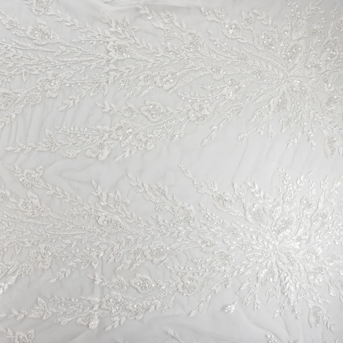 Giesse Scampoli Tessuti In Pizzo|Tessuti Tinta Unita>TULLE RICAMATO CON PERLINE VERTOU SPOSA